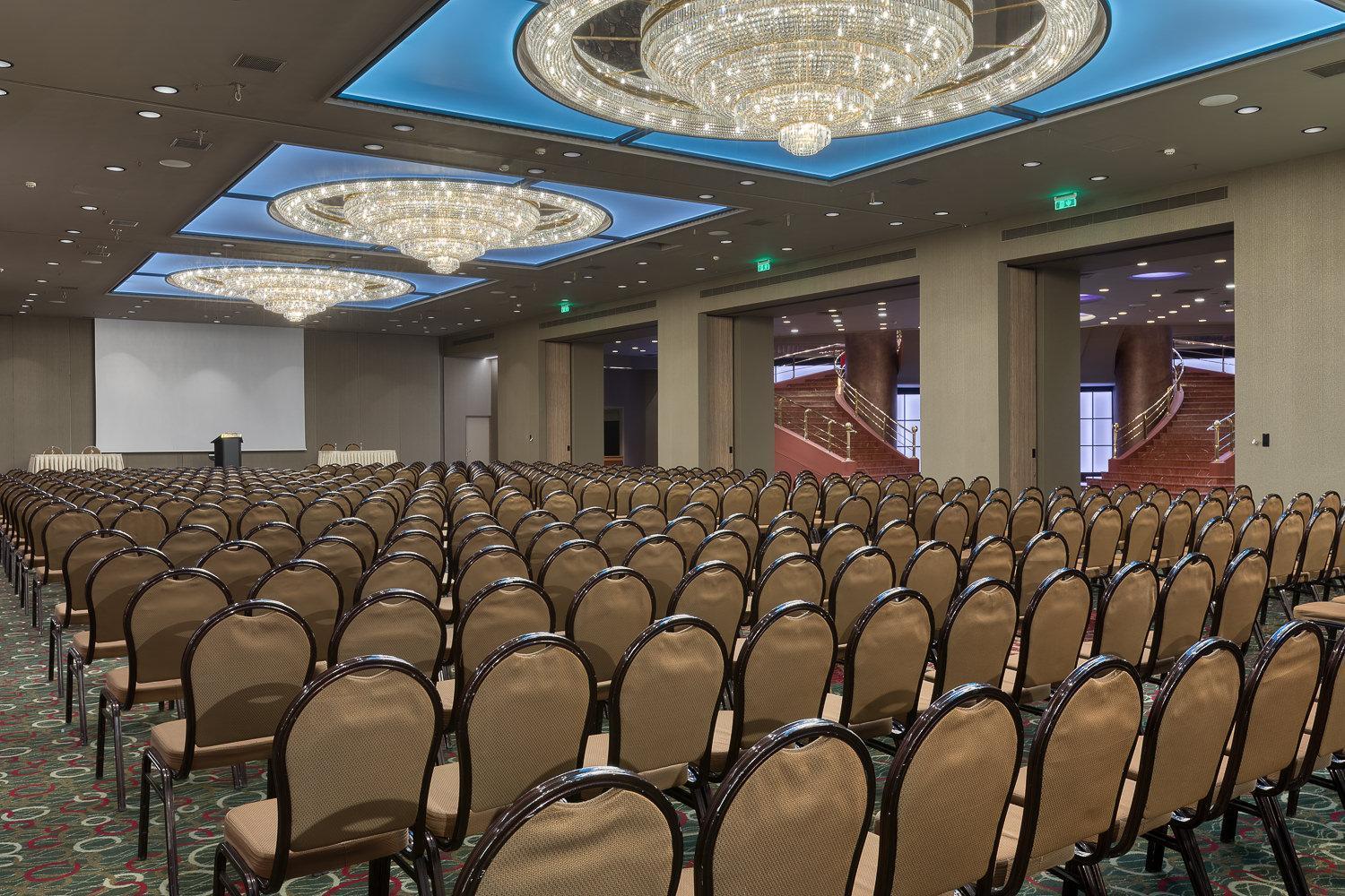 Divani Caravel Hotel