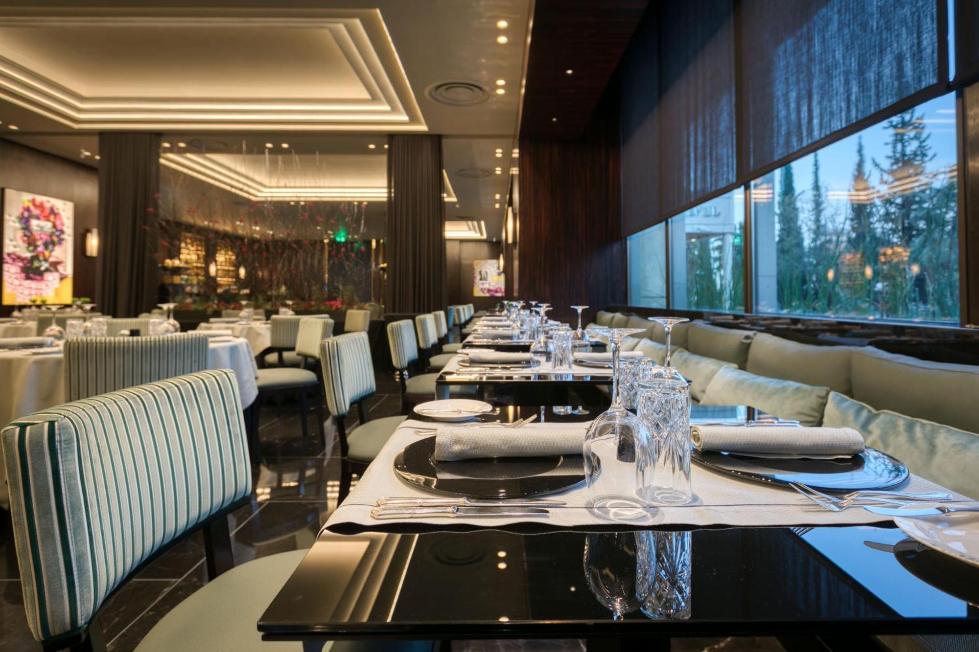 Divani Caravel 5*