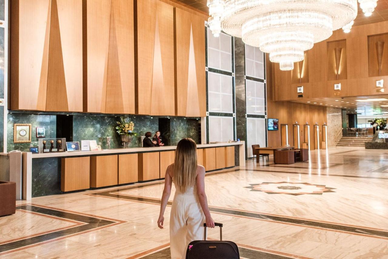 מלון Divani Caravel